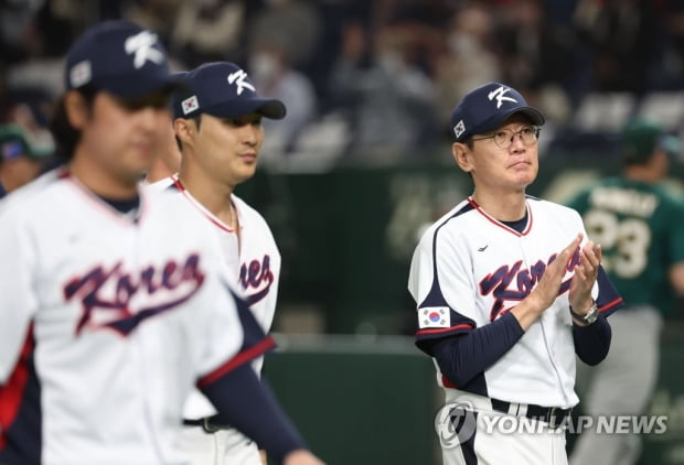 [WBC] 이강철 감독의 단체 문자 "기죽지 말고, 특히 자책하지 말고"