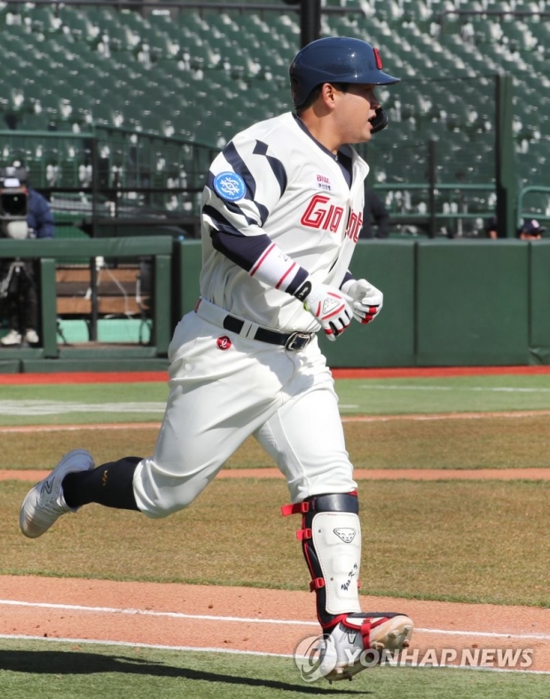 'WBC 한국 탈락' 무거운 분위기서 프로야구 시범경기 개막