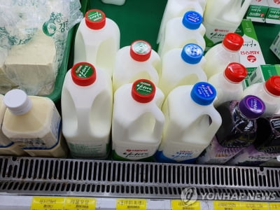소비자 35.1% "1년 전보다 우유 소비량 감소"