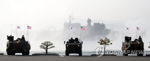 英해병 '코만도' 쌍룡훈련 첫 참가…사단급 연합상륙훈련 5년만