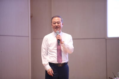 양오봉 전북대 총장 취임식…"자랑스러운 대학 만들 것"
