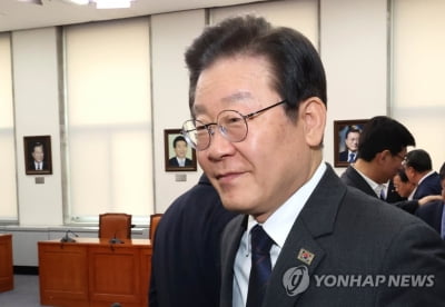 민주, 李 당직 유지로 檢리스크 대응…비명계 "유신이냐" 반발