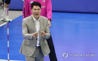 현대건설 강성형 감독, 허무한 마무리에 "약으로 생각할 것"