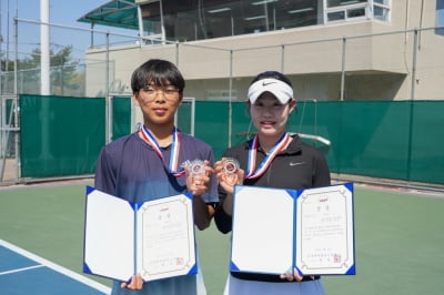 이규림·박민수, 춘계대학테니스연맹전 혼합복식 우승