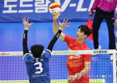 한국전력, PO 2차전서 현대캐피탈에 설욕…승부는 원점으로