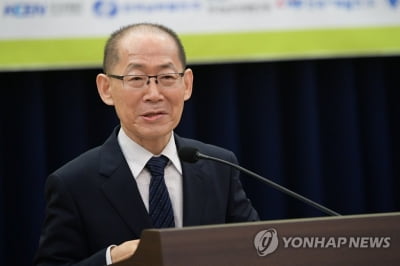 이회성 IPCC의장 "산업계 탄소배출 많은 한국, 탄소중립에 유리"