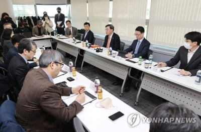 박윤규 차관 "알뜰폰 5G 요금제 확대 등 통신사와 협의"