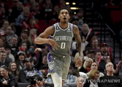 NBA 새크라멘토, 17시즌 만에 PO 복귀…포틀랜드에 40점 차 대승