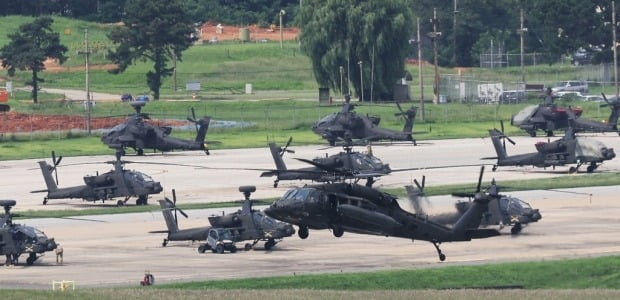 [속보] "미 육군 블랙호크 헬기 2대 훈련중 충돌 후 추락"