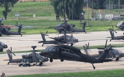 [속보] "미 육군 블랙호크 헬기 2대 훈련중 충돌 후 추락"