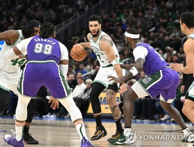 테이텀 40점 맹폭…NBA 보스턴, 동부 1·2위 대전서 밀워키 대파
