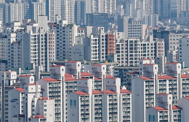 서울 중구 남산에서 바라본 아파트 모습. 사진=뉴스1