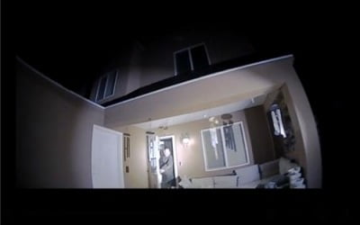 가정폭력 신고에 잘못 찾아간 美 경찰…엉뚱한 집 주인 사살