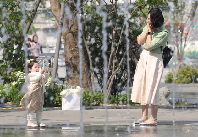 [포토] 샌즈 카지노 사이트 좋은 날엔 집 밖이 최고