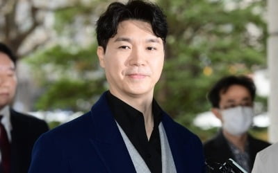 '박수홍 vs 친형' 법정 재회…두 번째 증인 출석 비공개 진행