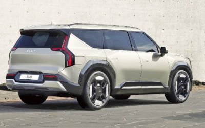 현대차그룹 기아, 대형 전기 SUV 'EV9' 선보여…언제든지 사양 추가 'SW 중심 차량'