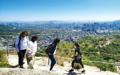 [포토] 청명한 하늘…“이게 얼마 만이야”