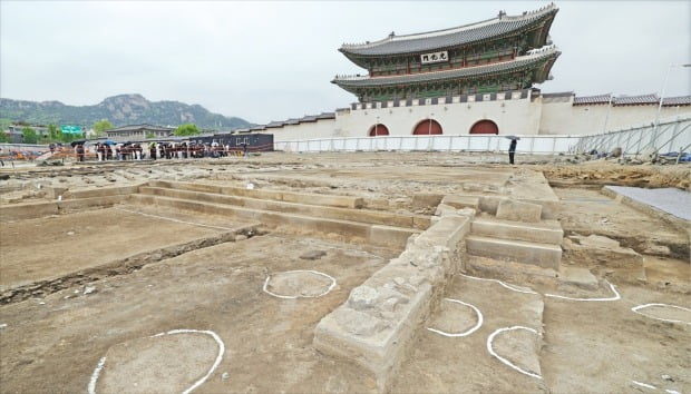 [포토] ‘왕의 길’…모습 드러낸 광화문 월대 