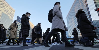 ‘주 최대 69시간제’ 속도 조절…“국민과 소통 후 결정할 것”