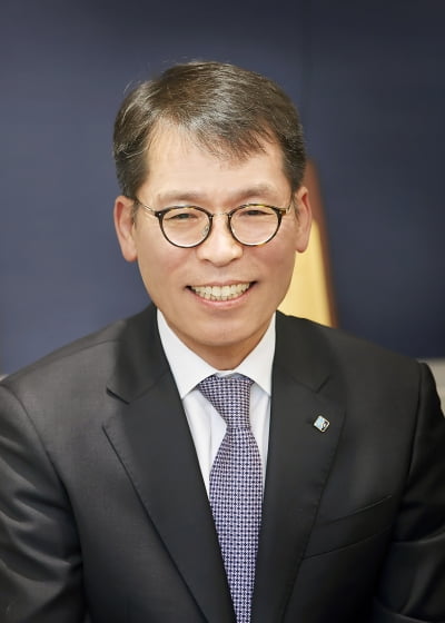 김성태 IBK기업은행장, 3년간 1조원 금리 감면으로 중소기업 짐 덜어준다 [2023 파워 금융인 30]