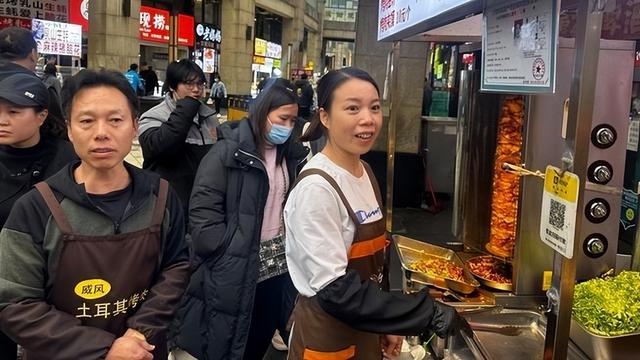 중국 상하이 명물 쓰징 야시장, 환경정비 후 한달만에 재개장