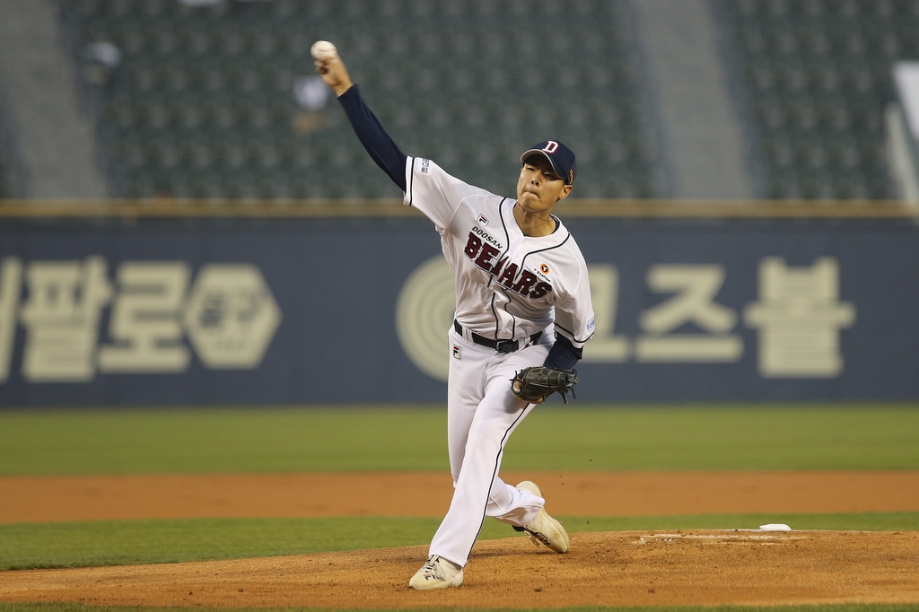 '선발 데뷔' 김동주 6이닝 무실점…두산, NC에 6-2 완승