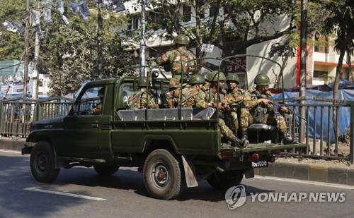 방글라데시 남동부서 반군 간 총격전…8명 이상 사망