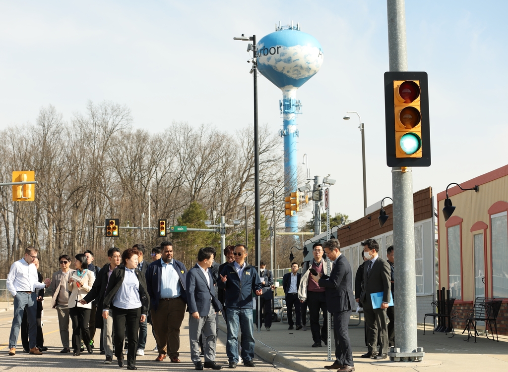 김동연, 미시간대 Mcity 방문…자율주행 등 첨단기술 협력 모색