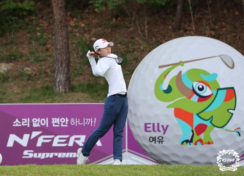 KLPGA 달구는 '슈퍼루키' 대결…황유민·김민별 공동 2위(종합)