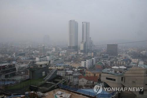 충북 중부 미세먼지주의보…북부 주의보 유지