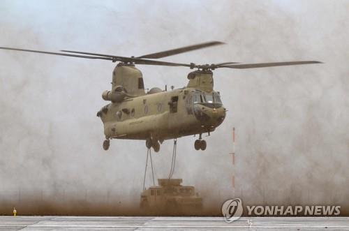 수단서 외교관부터 쏙 빼낸 미국…"민간인은 어쩌라고" 비판