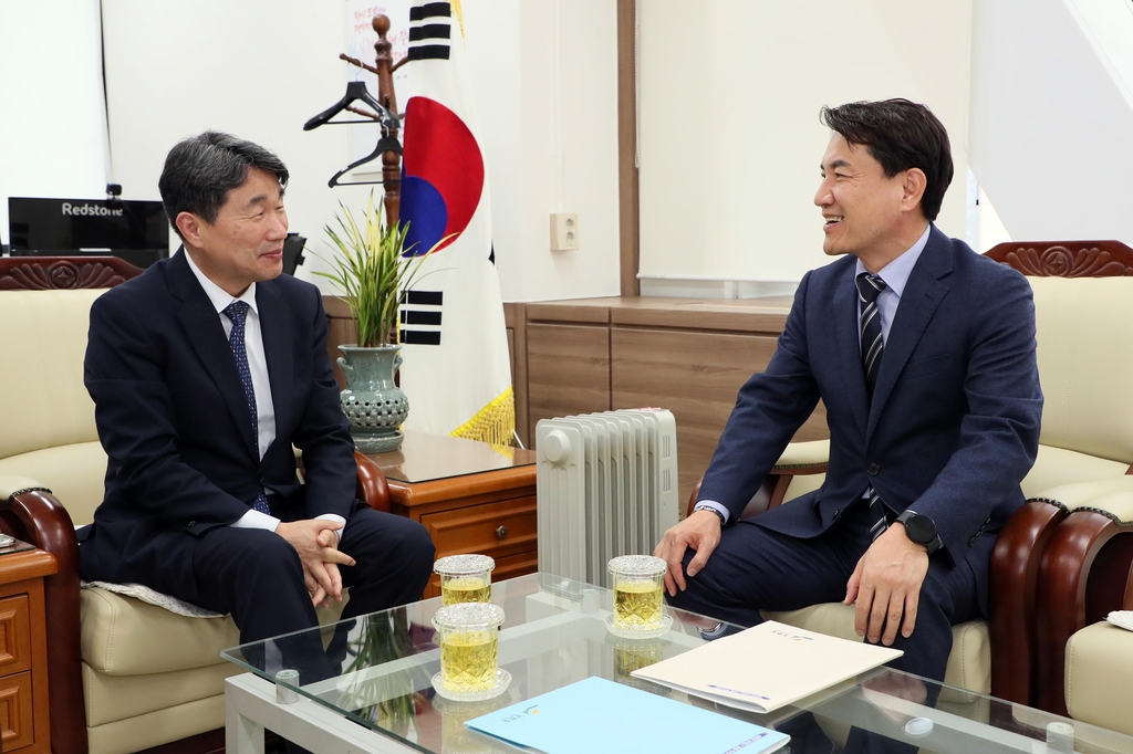 김진태 강원지사, 교육부에 특별자치도법 교육특례 협조 당부