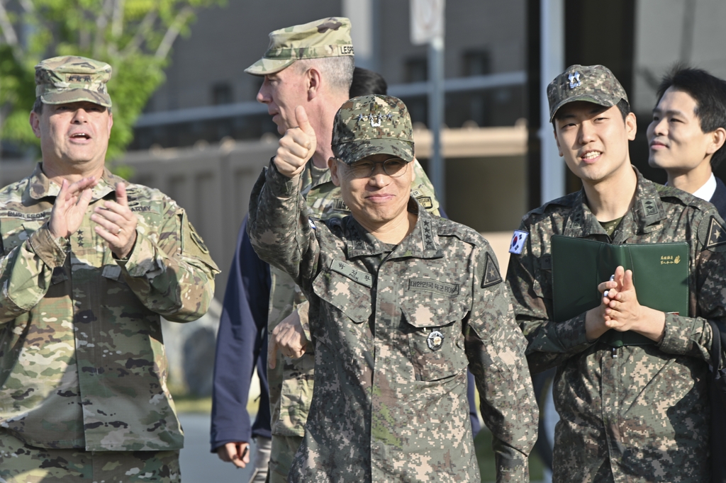 육군총장, 주한미군 기지 방문…E3B 참여 한미 장병 격려