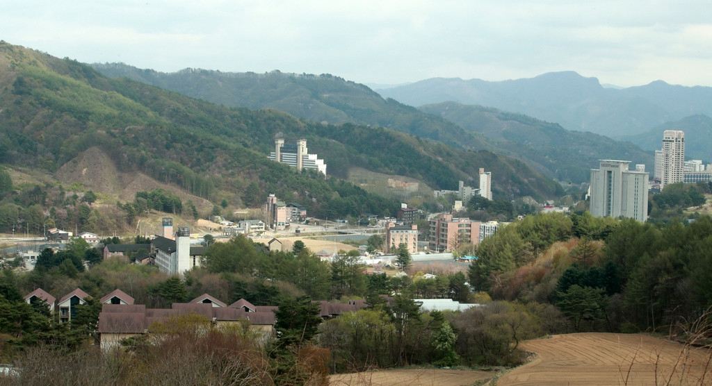 [굽이굽이 별천지] ③ 2천년의 전설 간직한 태기산…화전민의 애환