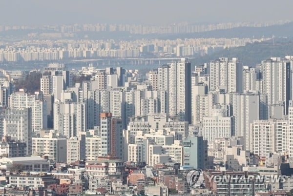 오를때는 강남부터…서울 아파트값 반등 지역 늘어