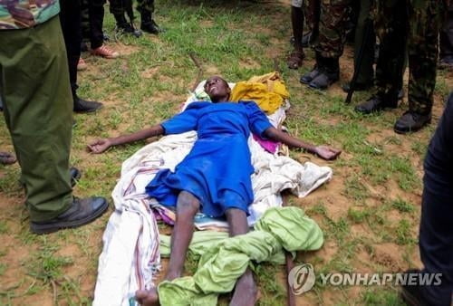 굶어 죽은 케냐 신도 83명으로…사라진 200명 어디에?