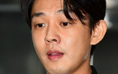 경찰 "유아인, 코카인 투약 여부 깊이 조사…추가 조사 예정"