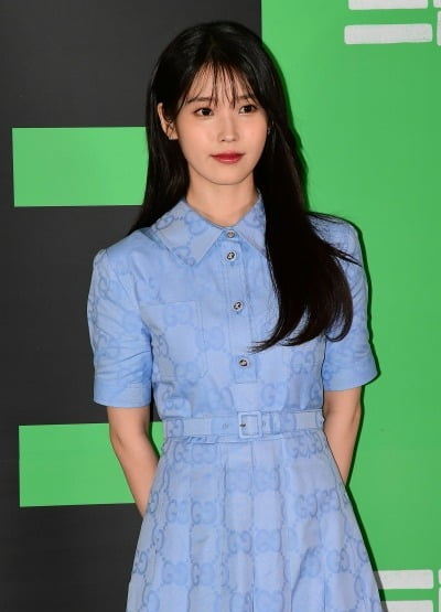 아이유, 문빈 비보 애도 "'드림' 인터뷰 보도 시점 지연 요청" [공식]