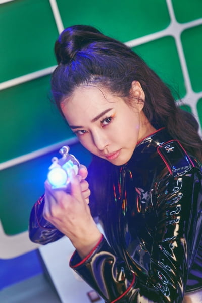이하늬, '피식대학'·'뉴스룸' 가릴 것 없이 홍보한 효과 있네