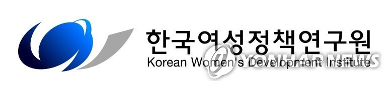 여성정책연구원장 "페미니즘, 소수여성의 것에서 일상적 주제로"