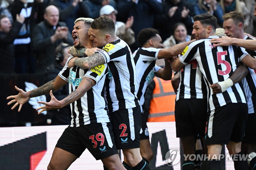 뉴캐슬, 21년 만의 UCL 본선 보인다…맨유 꺾고 '3위 점프'