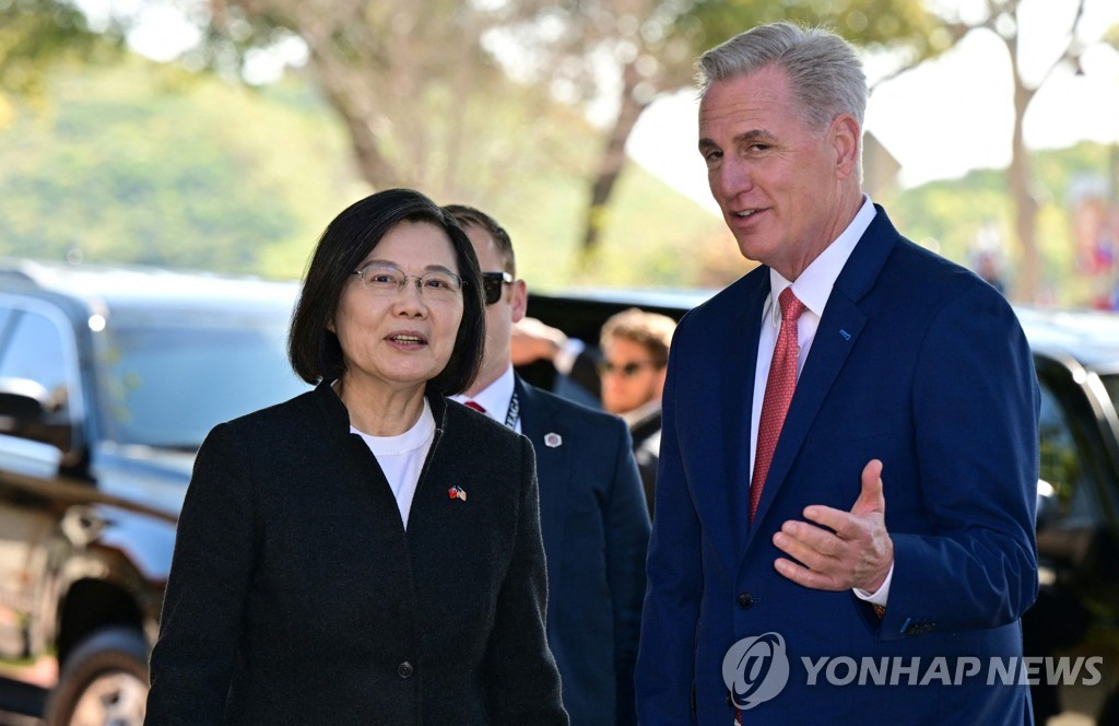 미국은 강경, 프랑스는 회유…"서방, 對中 접근법 놓고 씨름"