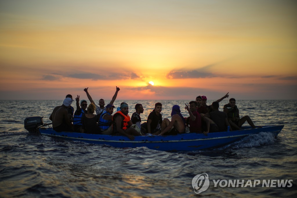 "선수 전원 불법이민·출국"…경제난 속 튀니지 축구단 활동중단