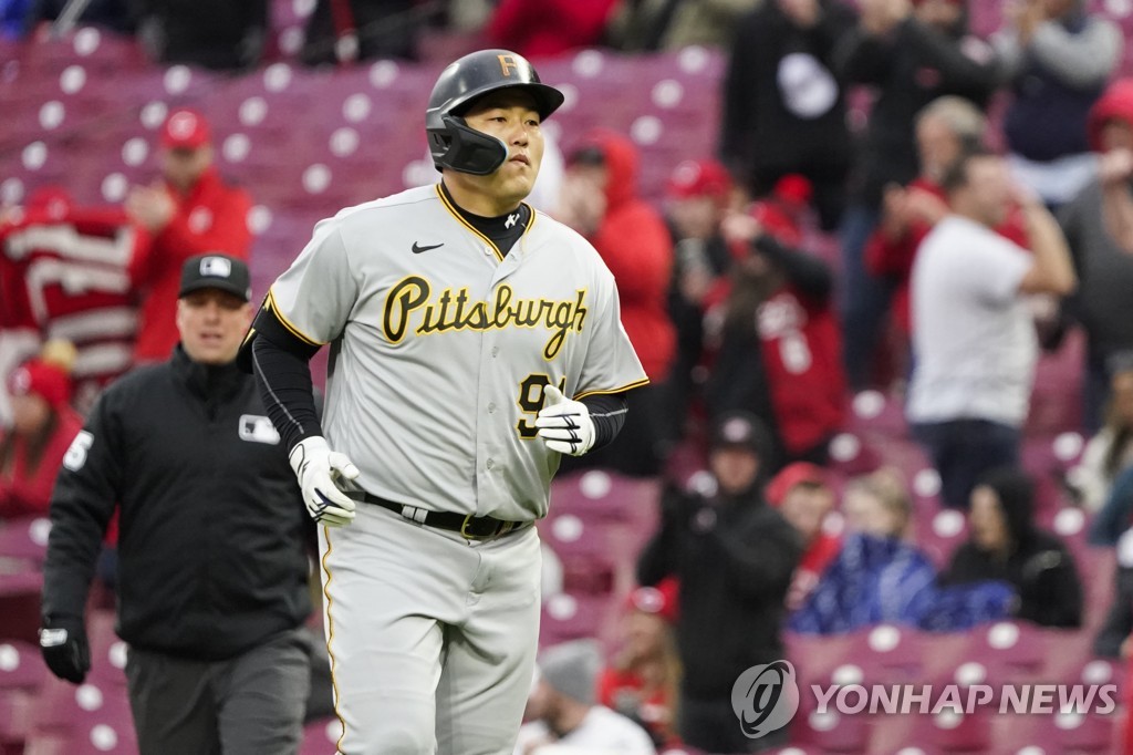 최지만·배지환, MLB 첫 동반 선발 출전…무안타 침묵