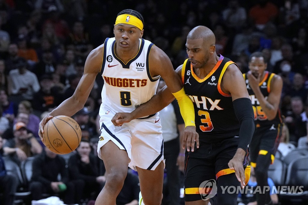 듀랜트 뛸 때 8전 전승…'폴 3점 7방' NBA 피닉스, 막판 7연승