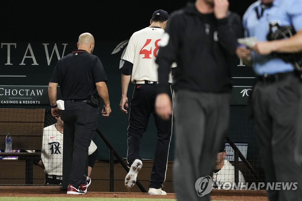 MLB '비싼 유리몸' 텍사스 디그롬, 팔꿈치 통증으로 부상자 명단