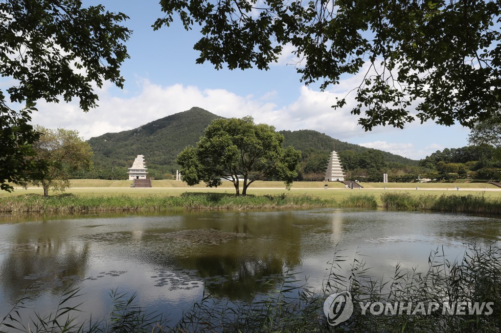 익산 미륵사지에 가면…세프·시인·고고학자 등과 '담소'