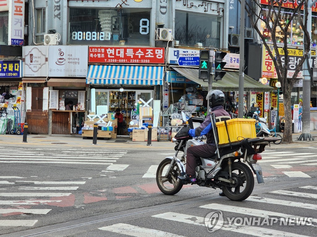 배달오토바이 40% '위험운전'…"알지만 빨리 가려고"