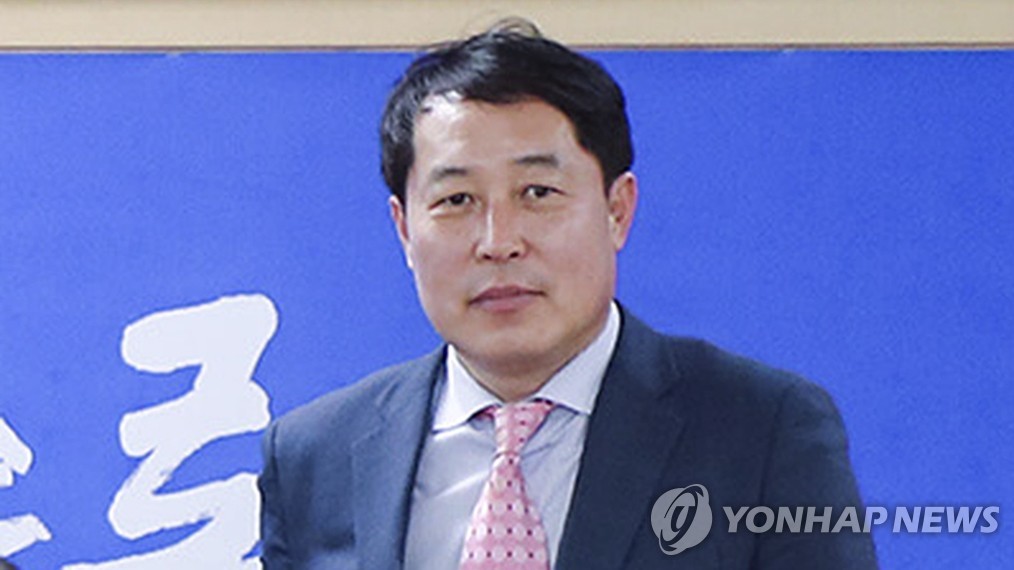 '전대 돈봉투' 강래구 구속영장…9천400만원 살포 혐의(종합)