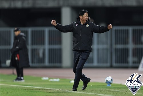 '득점 1위' 나상호, 클린스만 앞 멀티골…서울, 수원FC 3-0 완파(종합)